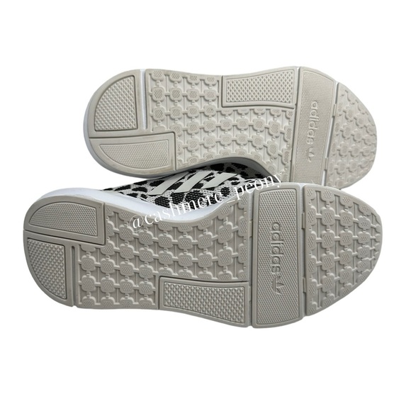 Adidas Swift Run 22 Leopard Cheetah Print Black White Running Shoes Size 6.5 - Picture 5 of 8